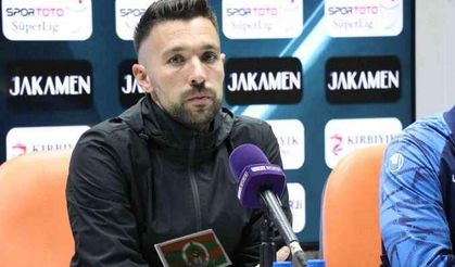 Alanyaspor Teknik Direktörü Farioli: “Oyuncularımdan pozitif bir oyun gördüm sahada”